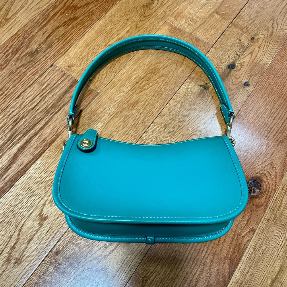 Swinger 20 In Glovetanned Leather